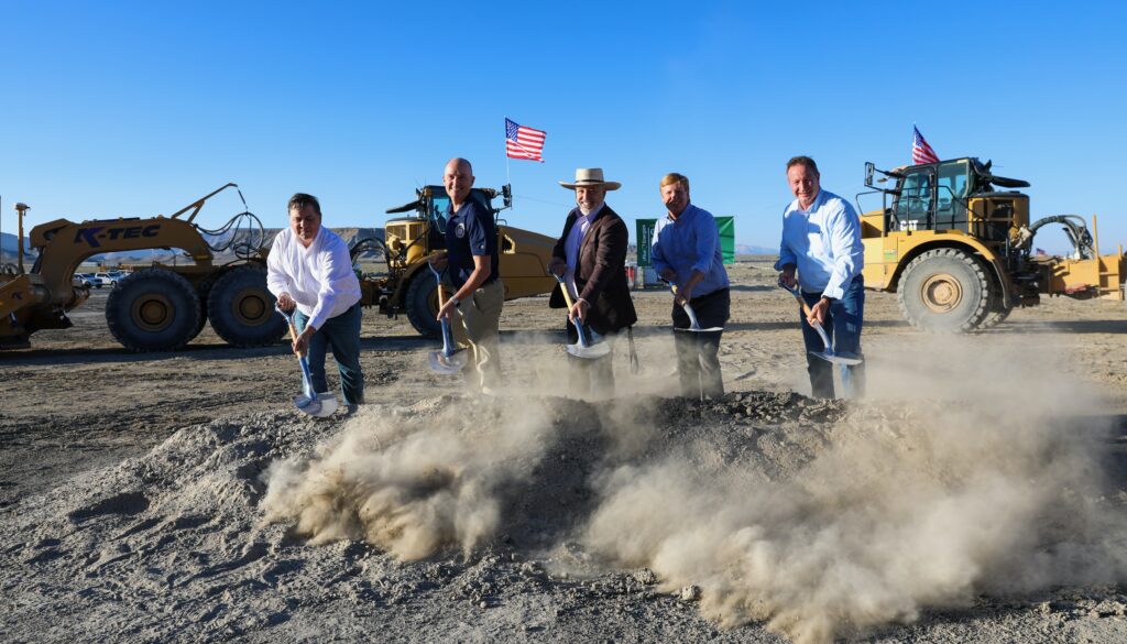 RPlus turns sod on 800MW PV, storage site RPlus turns sod on 800MW PV