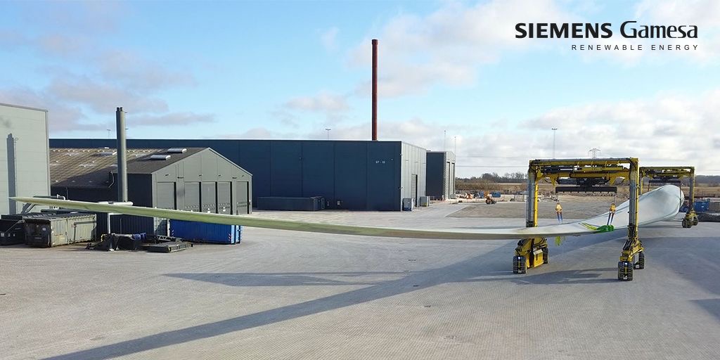 The first Siemens Gamesa 108 metre B108 blade has come off the assembly line