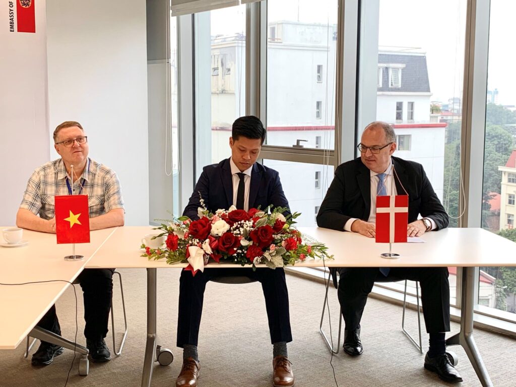 CIP signs supply pacts for 3.5GW La Gan