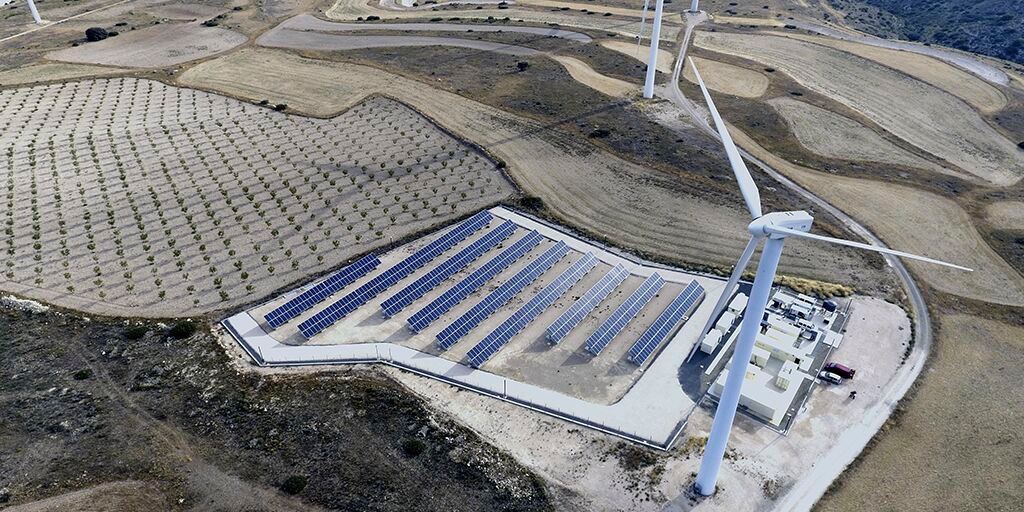 Siemens Gamesa adds grid solution to Spanish hybrid plant Siemens Gamesa adds grid solution to Spanish hybrid plant