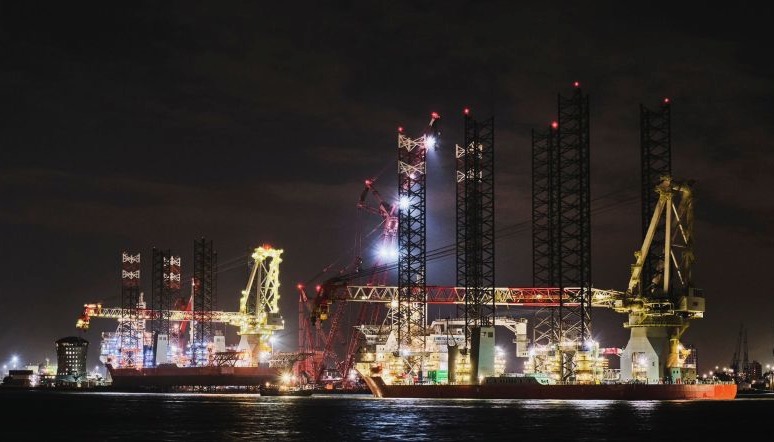 Cadeler finishes Wind Orca crane installation