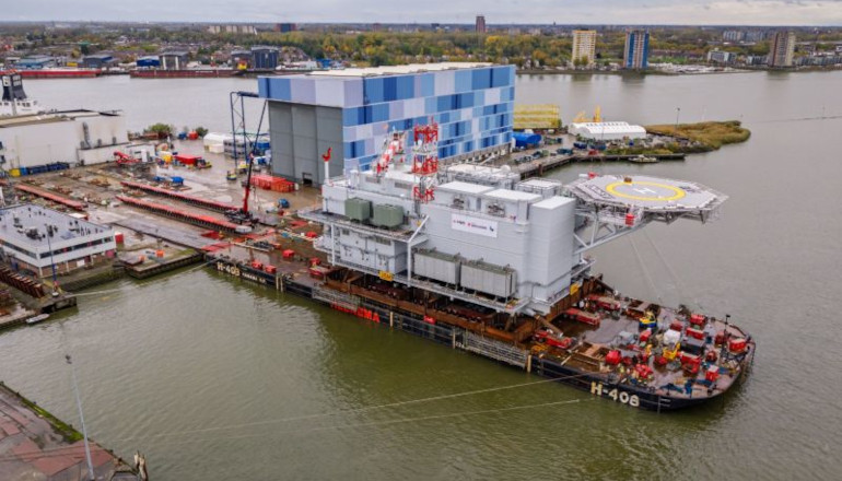 Smulders, HSM load out Jasmund substation Smulders
