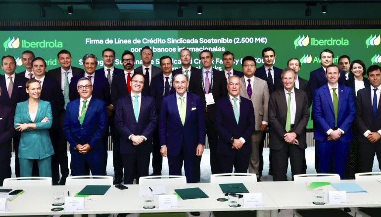 Iberdrola signs €2.5bn credit deal Iberdrola signs €2.5bn credit deal