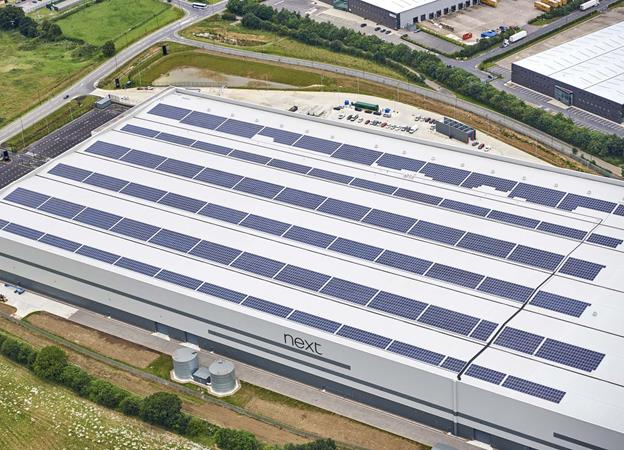 Eneco shouts from solar rooftops
