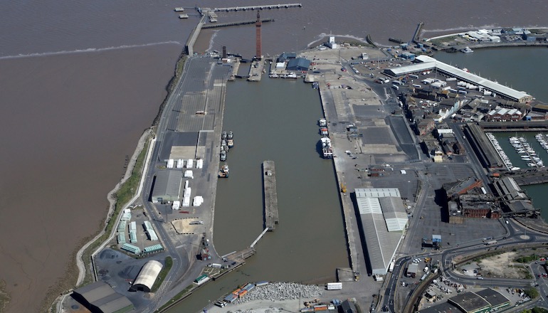 RWE to build new O&M hub in Grimsby Triton Knoll homes in on Grimsby