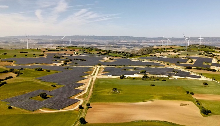Acciona completes 47MW Spanish hybrid