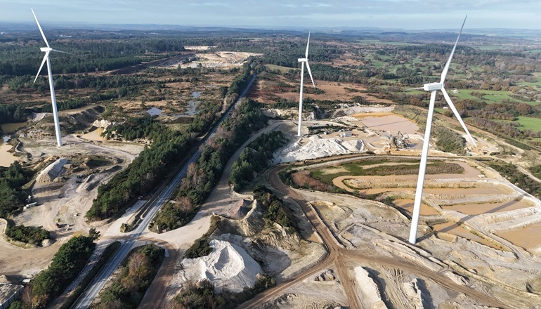 Dorset wind farm secures refurbished turbines