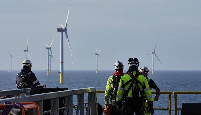 Renewables ‘primed for record 2022'