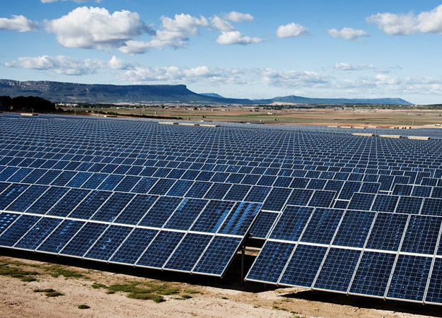 EiDF acquires 252MW Spanish solar portfolio EiDF acquires 252MW Spanish solar portfolio