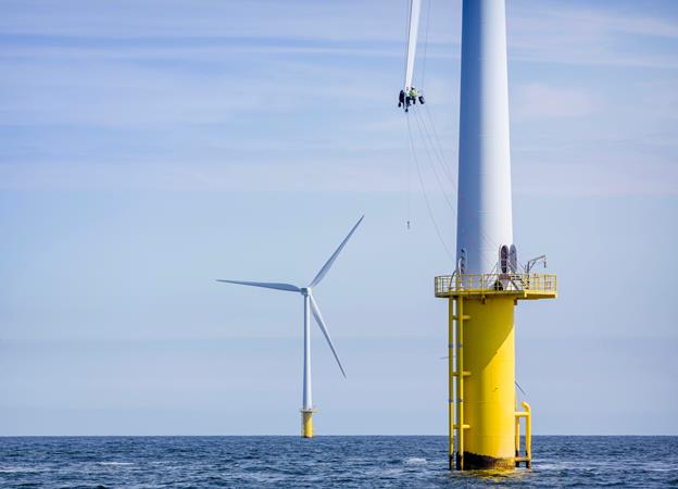 Danes tackle Egmond blade fix