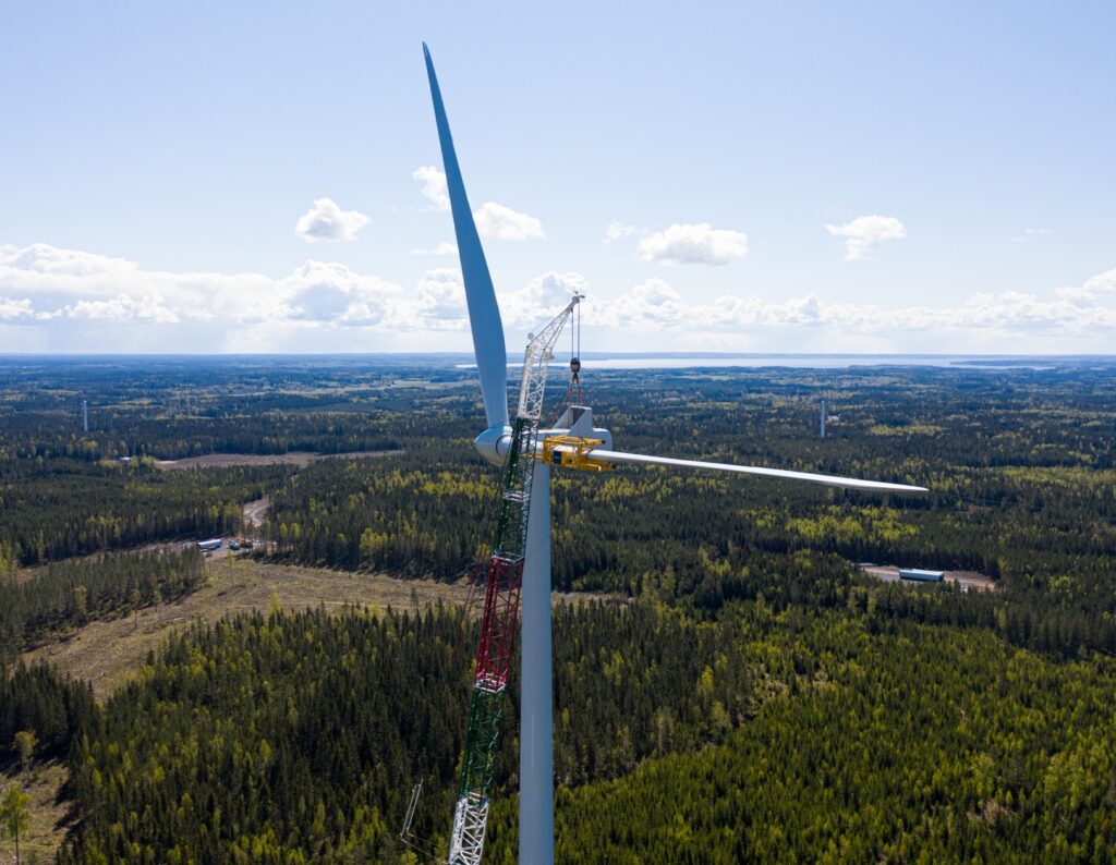 Amazon unveils 37 new renewables projects Amazon's first European wind project now online