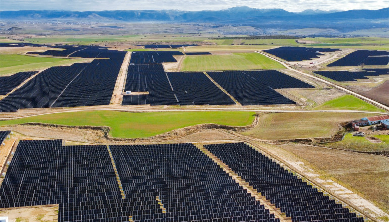 Apple expands European solar and wind portfolio
