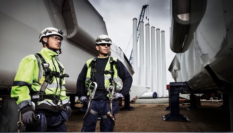MHI Vestas seeks future Scots turbine technicians MHI Vestas seeks future Scots turbine technicians