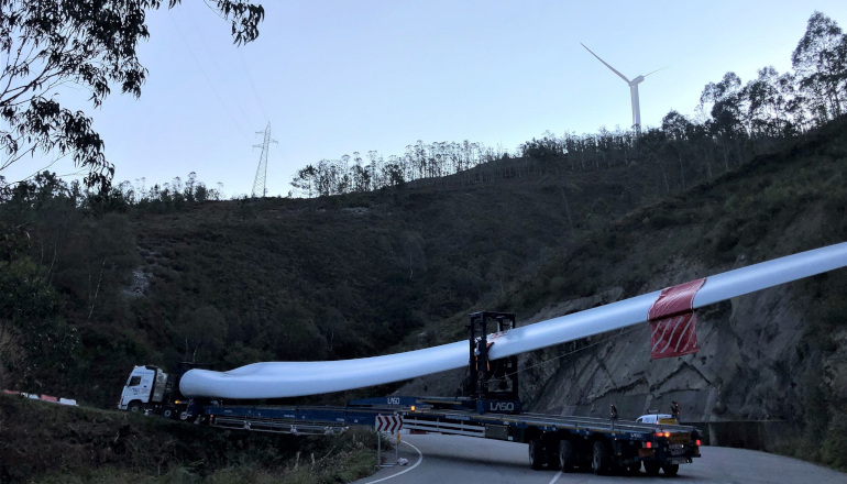 Iberdrola begins assembly at Asturias trio Iberdrola begins assembly at Asturias trio