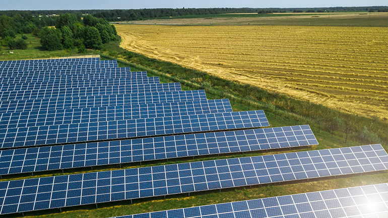 AECOM wins 40MW English PV farm gig
