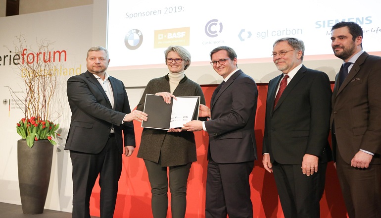 Berlin invests €500m in battery plant Berlin invests €500m in battery plant