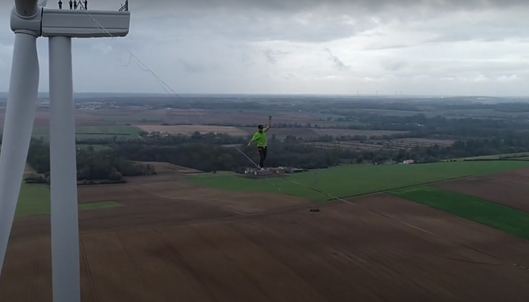 WATCH: BayWa r.e. wind farm hosts balancing act BayWa RE completes ‘fruitvoltaic' redcurrant farm