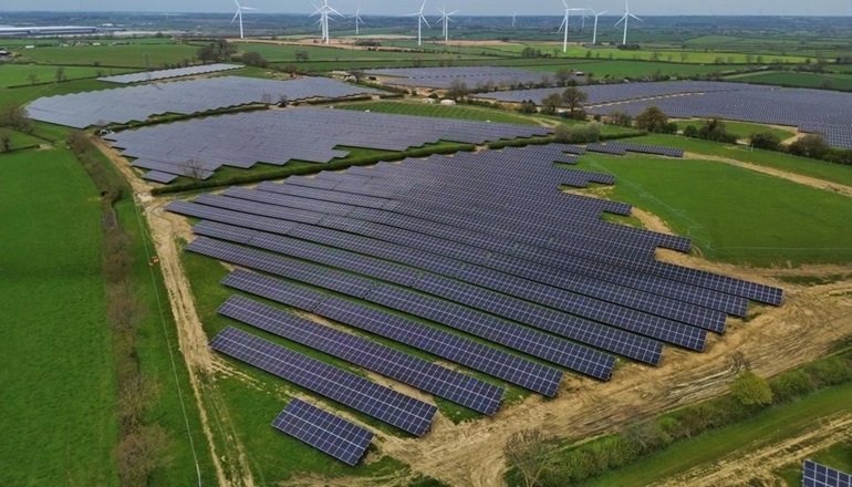 Bluefield gets green light for UK solar site Bluefield gets green light for UK solar site