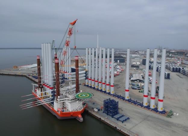 Turbine first on Riffgrund jackets