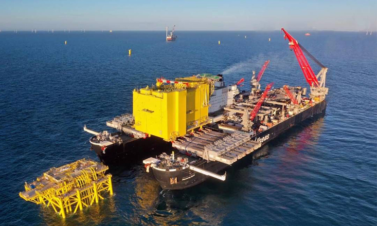 TenneT installs 900MW BorWin converter platform TenneT installs 900MW BorWin converter platform