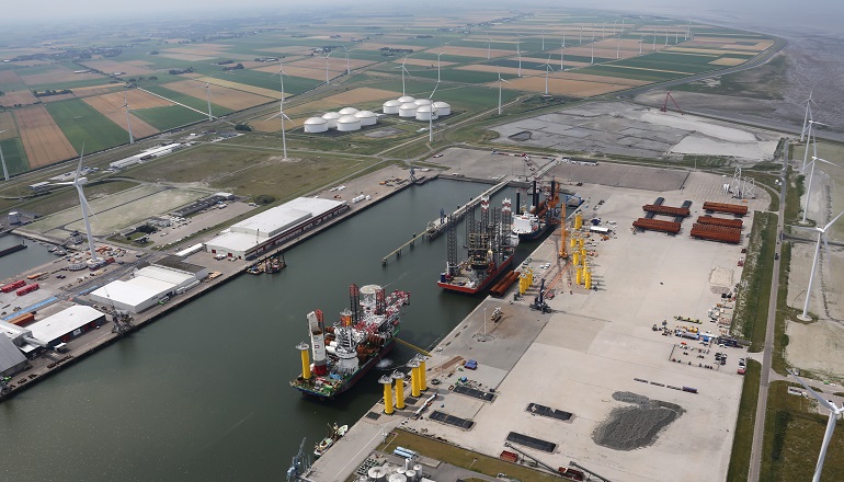 Hornsea 2 transition pieces unload in Eemshaven Hornsea 2 transition pieces unload in Eemshaven