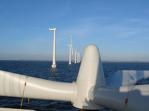 Samso turbine crashes into sea