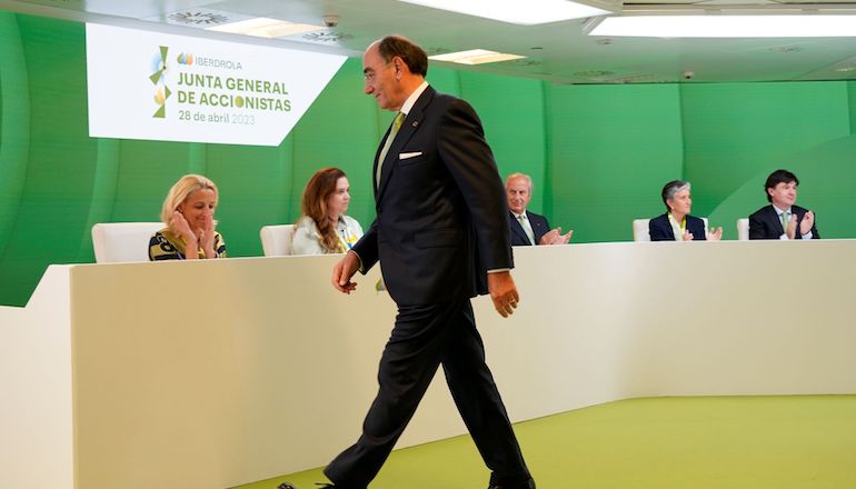 Shareholders back Iberdrola management Shareholders back Iberdrola management