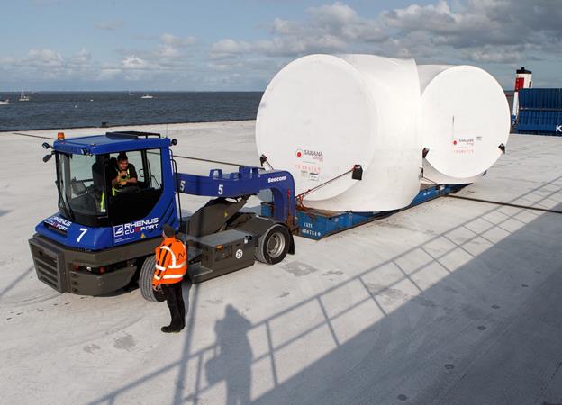 Cuxhaven rolling with new berth