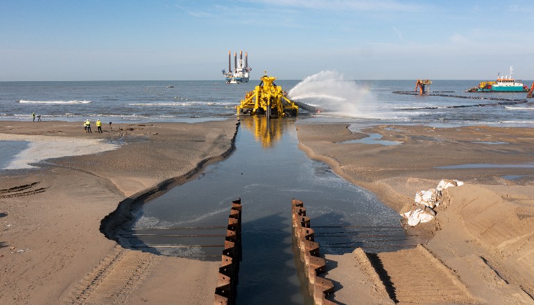 Jan de Nul installs Hollandse Kust landfall cables