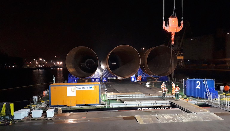 EEW loads the last three monopiles at Rostock for the 269MW Deutsche Bucht offshore wind farm
