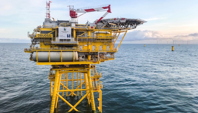Deutsche Bucht substation touches down Deutsche Bucht substation touches down