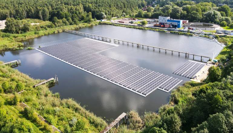 DEREX installs Latvian floating solar farm DEREX installs Latvian floating solar farm