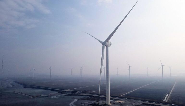Doosan toasts 8MW turbine installation South Korea players sign floater cooperation