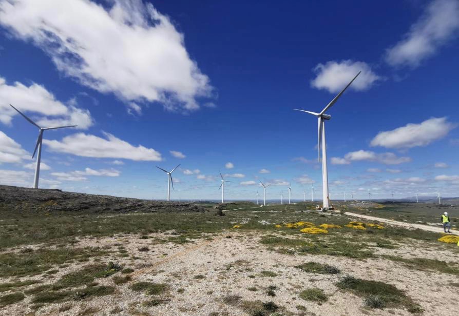 China Three Gorges International Corporation has completed the delivery of the 405MW Horus Project in Spain which consists of 11 wind farms and one solar power plant. 