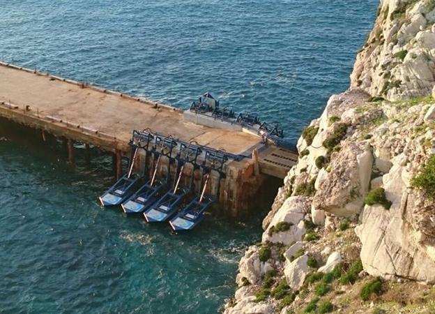 Eco Wave Power cuts Gibraltar ribbon