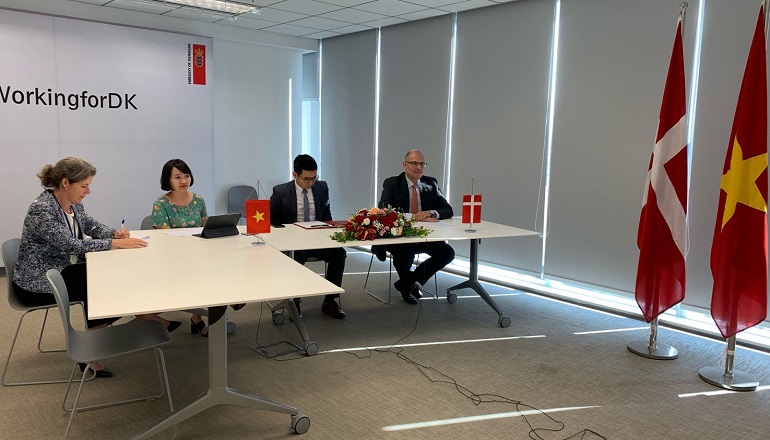 Vietnamese government inks La Gan survey contracts Vietnamese government inks La Gan survey contracts
