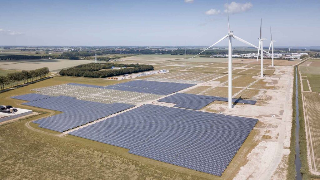 Work on Vattenfall's largest hybrid energy park