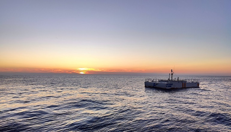 Eni installs new wave device off Italy Eni installs new wave device off Italy