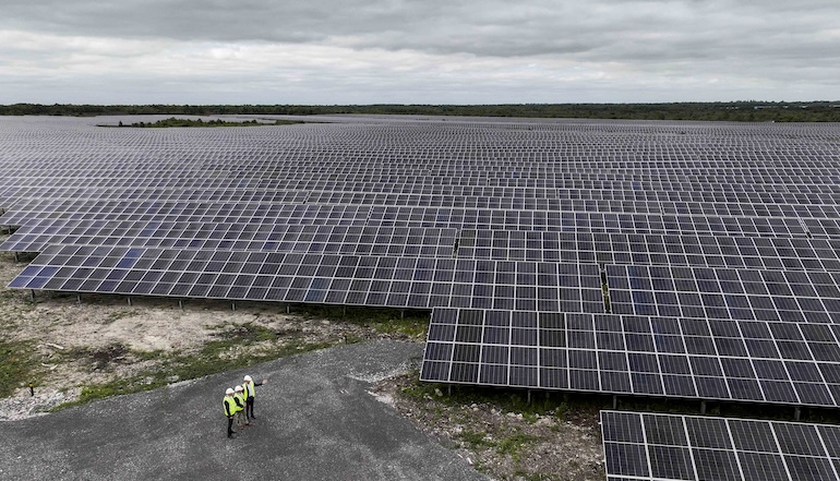 ESB, BnM cut ribbon on 108MW Irish solar farm ESB