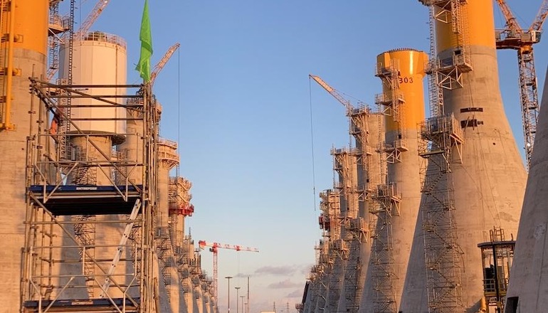 Corio shelves 450MW Sceirde Rocks First foundation completed for Fecamp