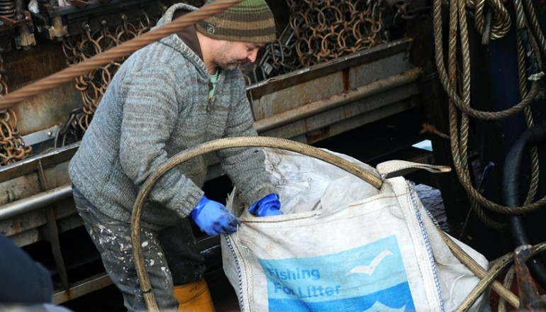 Orsted to support maritime litter cleaning scheme