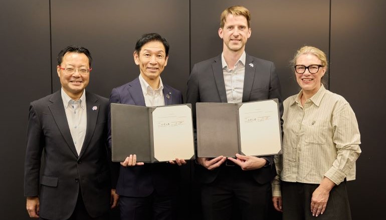 FLOWRA and EMEC sign floating wind pact FLOWRA and EMEC sign floating wind pact