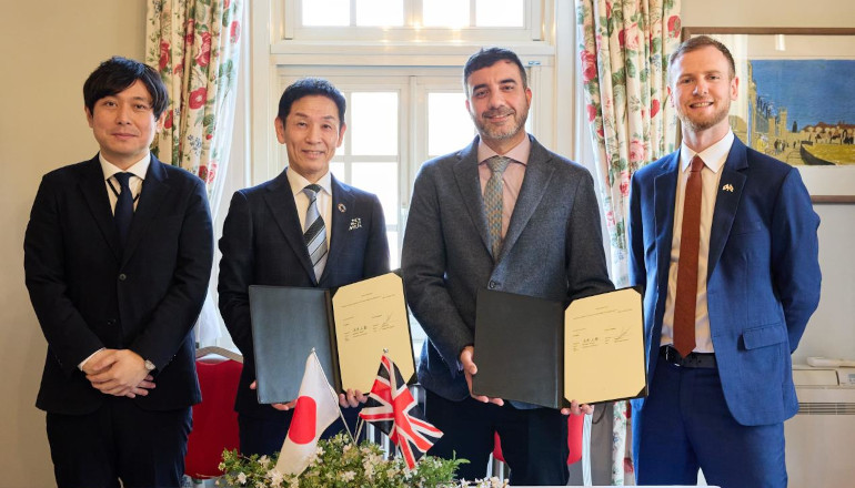 Lloyd’s Register signs floating wind MoU Lloyd's Register signs floating wind MoU
