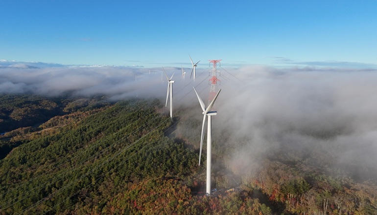 Japanese wind farm starts operation Japanese wind farm starts operation