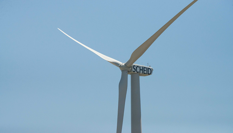 US winery harvests the wind