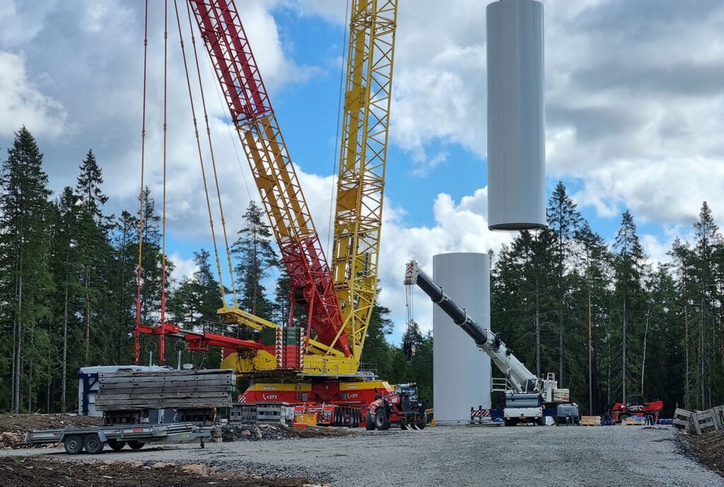 Vattenfall installs first turbine at 67MW Grönhult project Vattenfall installs first turbine at 67MW Grönhult project