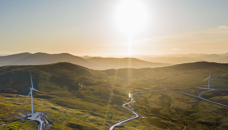 Irish wind sector backs CRU policy Renewables ‘can lead Irish emissions cut'