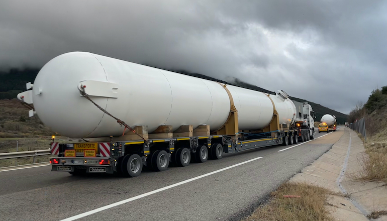 Iberdrola delivers first green hydrogen tanks