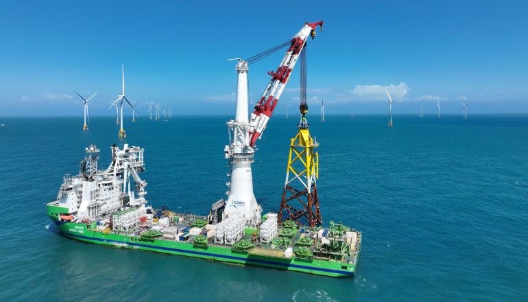 CDWE completes Hai Long jacket installation CDWE completes Hai Long jacket installation
