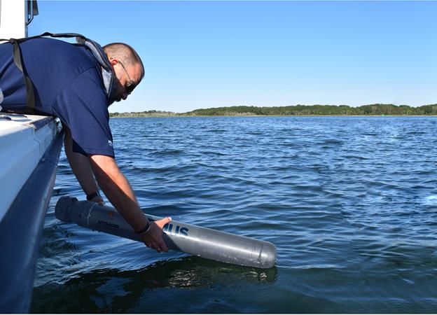 Subsea duo launch autonomous probe